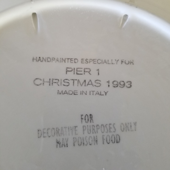 Pier 1 Imports | Decorative Christmas Plate - Picture 4 of 6